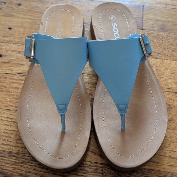 Soda Baby Blue Buckle Thong Sandals - Picture 4 of 7